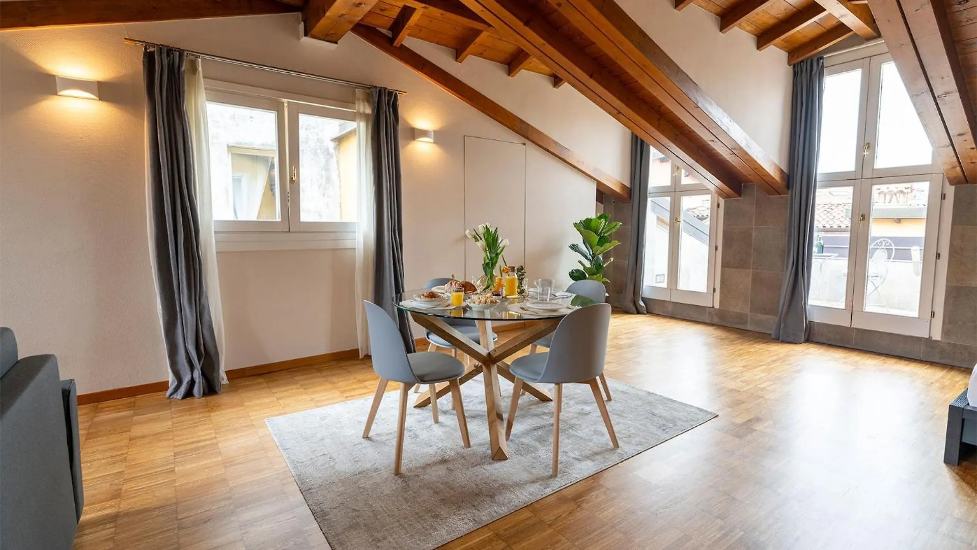 Magic Place Bergamo! Relax Apartment With Terrace In The Heart Of The City Włochy